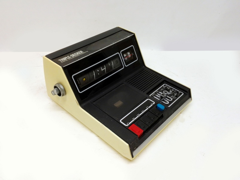 reloj despertador radio cassette triple decker plastico